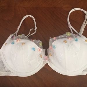 Victoria’s Secret Angels bra 36D never worn